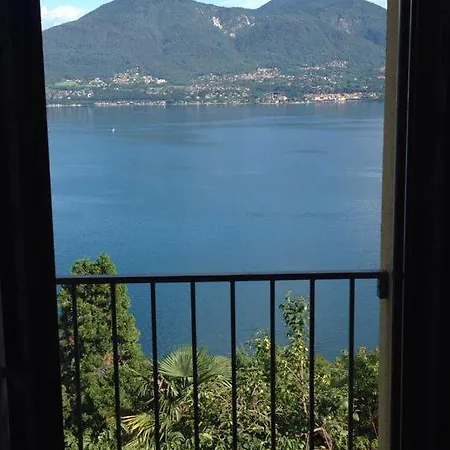 Residenza Le Camelie Διαμέρισμα Oggebbio