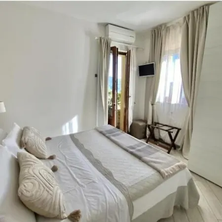 Residenza Le Camelie Apartment Oggebbio