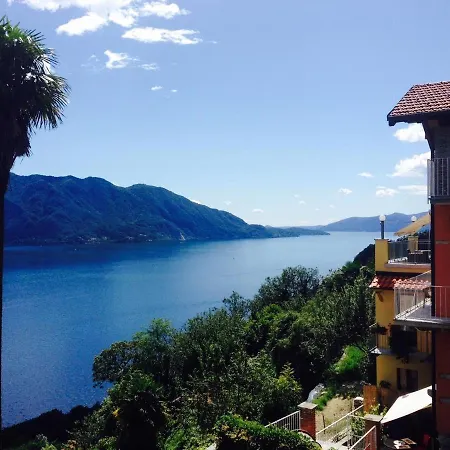 Residenza Le Camelie Oggebbio