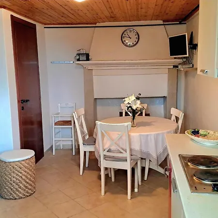 Apartment Residenza Le Camelie