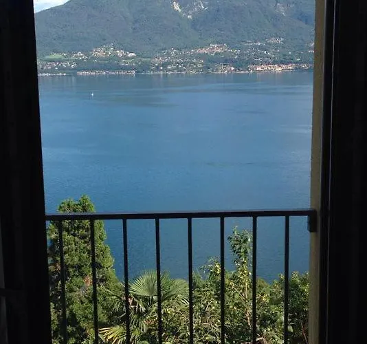 Residenza Le Camelie Apartamento Oggebbio