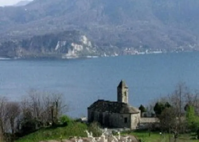Residenza Le Camelie Διαμέρισμα Oggebbio